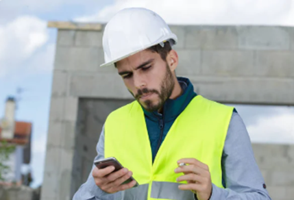 Control horario y proyectos en obra: cómo digitalizar la construcción en 2026